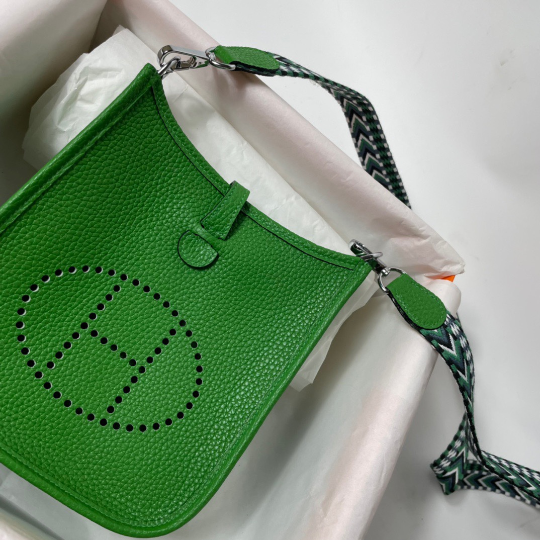 Hermes Evelyne 16 Amazone TPM Shoulder Bag In Green Bombou Clemence Leather